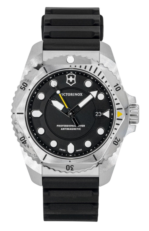 Victorinox Dive Pro Rubber Strap Matt Black Dial Quartz Diver's 241990 300M Men's Watch